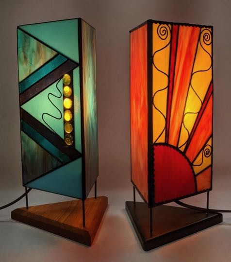 3-panel glass table lantern class example